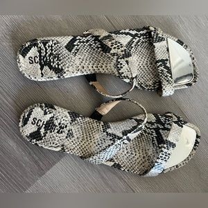 Strappy sandals size 10